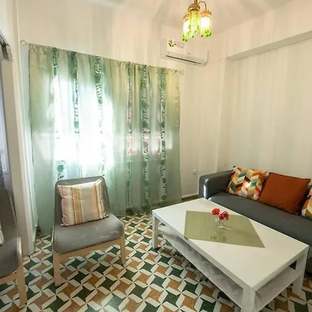 Cosy Flat In The Heart Of