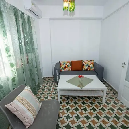 Cosy Flat In The Heart Of * سكوبيلوس تاون