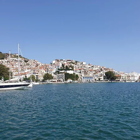 Apartment Cosy Flat In The Heart Of Skopelos Town