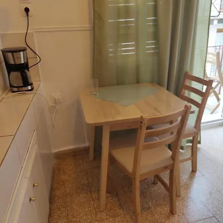 Cosy Flat In The Heart Of * سكوبيلوس تاون