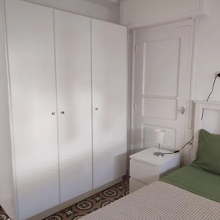 Cosy Flat In The Heart Of * سكوبيلوس تاون
